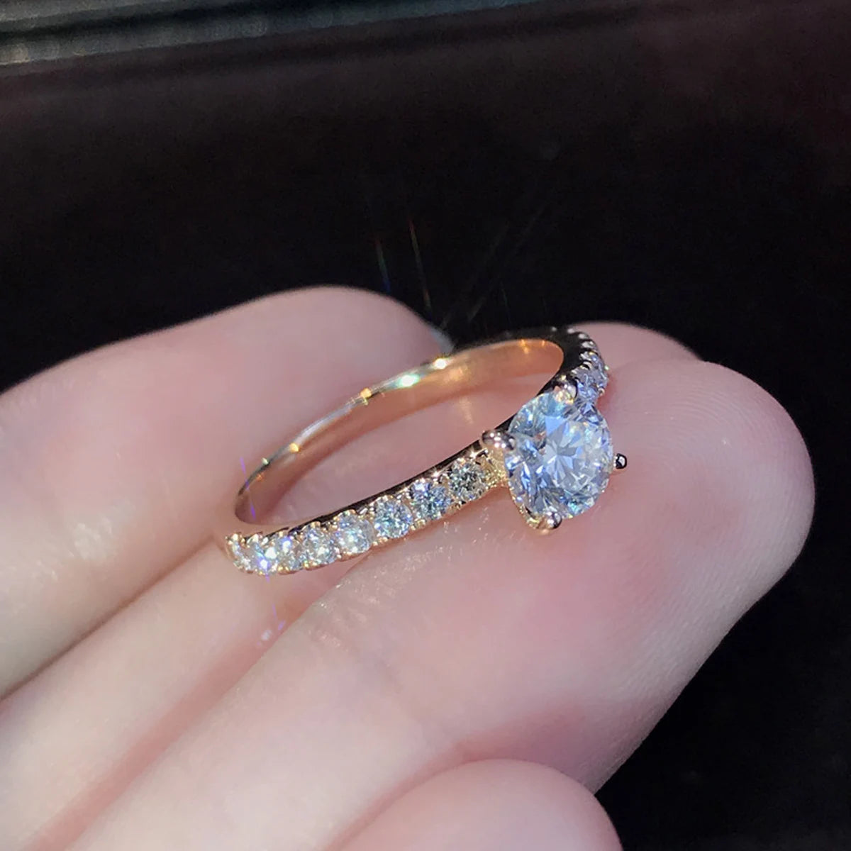 Zirconia 4-Claw Ring
