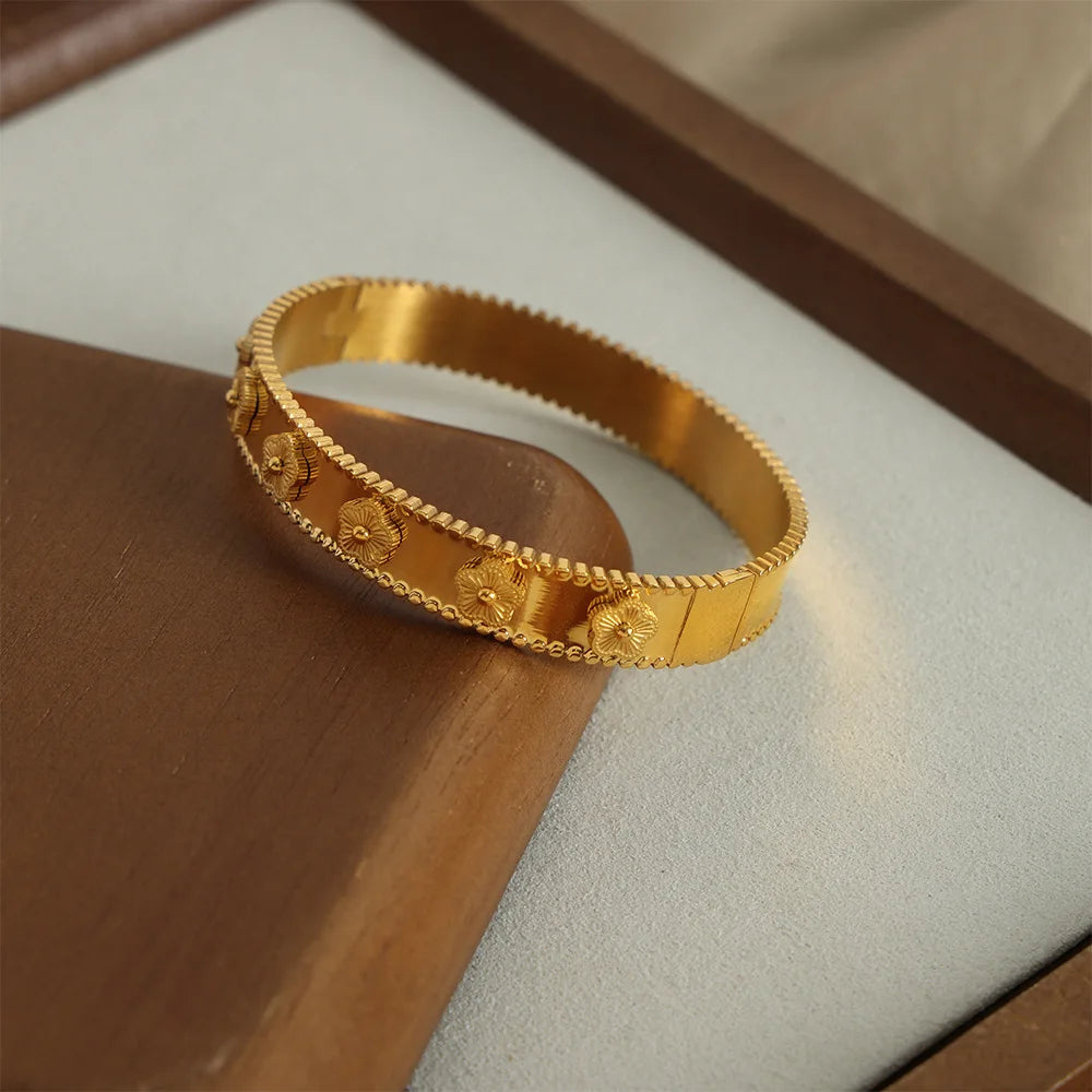 Glimmer 8-Set Bracelet