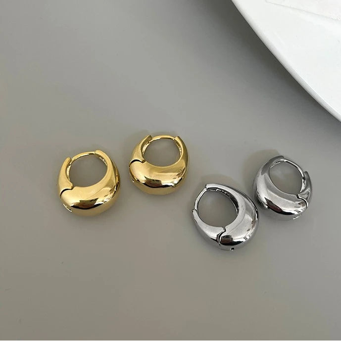 Lennik Oval Earrings